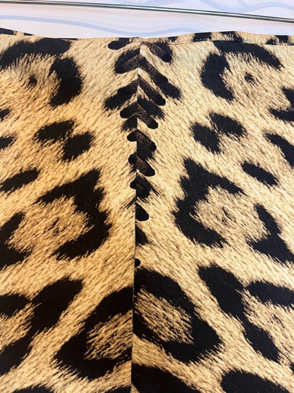 Roberto Cavalli vintage Jaguar-Print Pencil Skirt - Picture 7 of 10